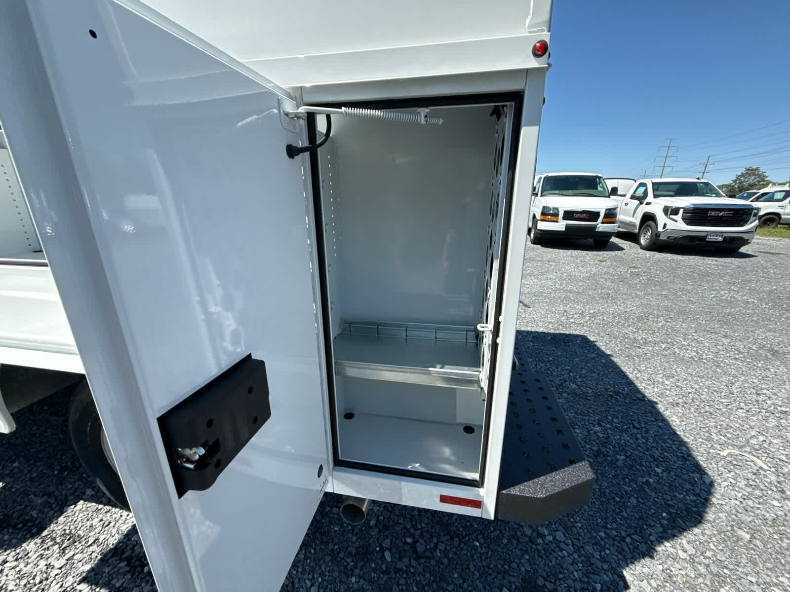 2025 GMC Savana Cutaway Work Van