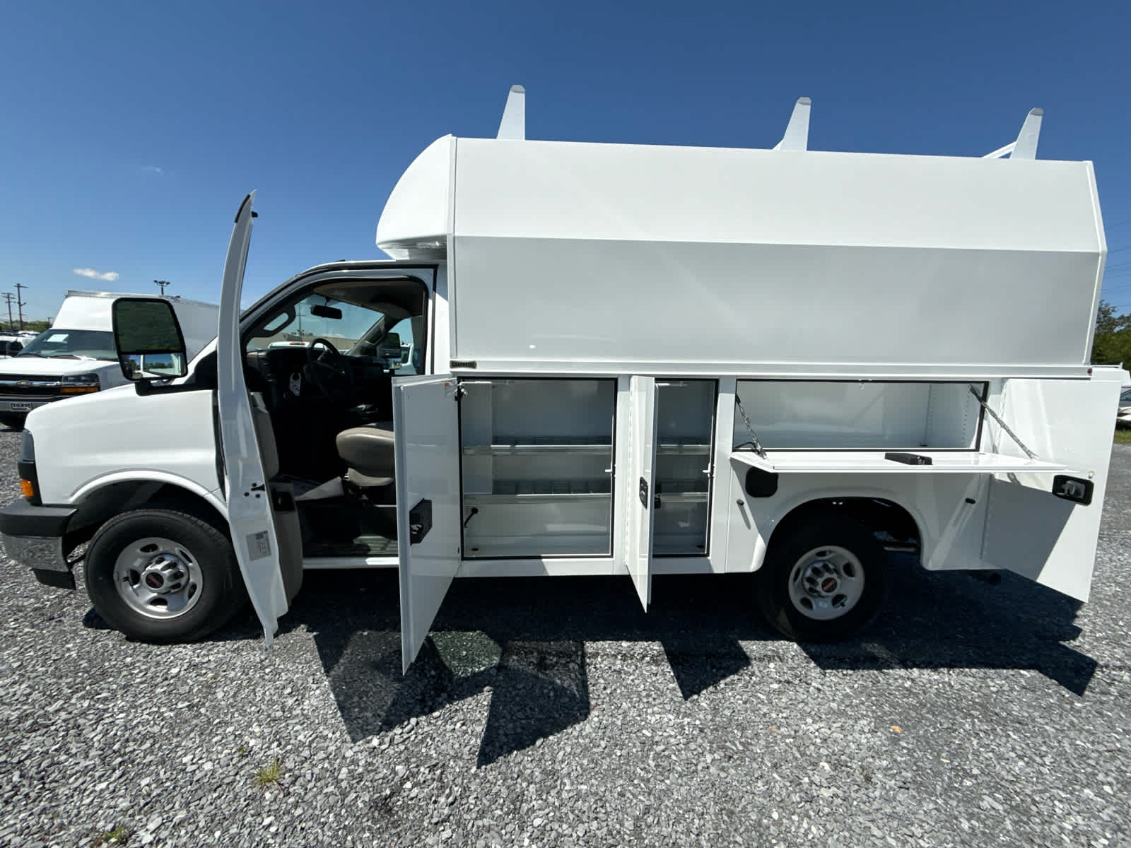 2025 GMC Savana Cutaway Work Van