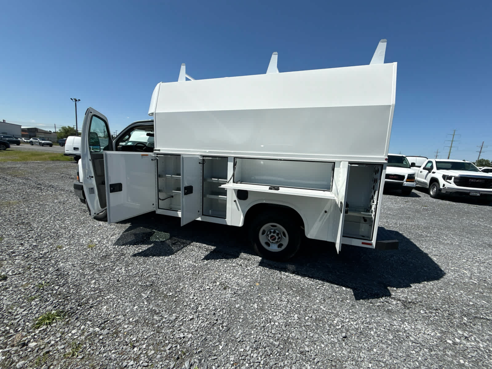 2025 GMC Savana Cutaway Work Van