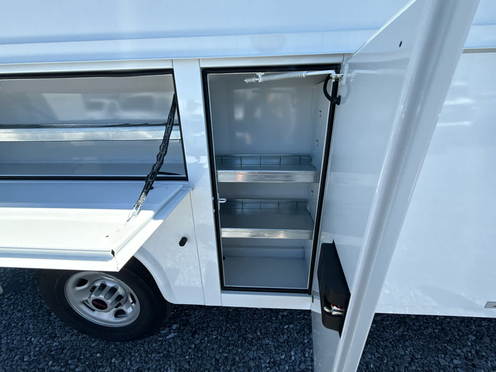 2025 GMC Savana Cutaway Work Van