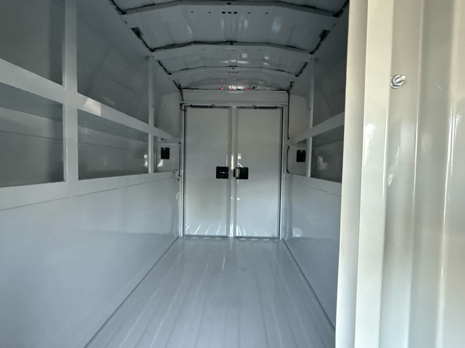 2025 GMC Savana Cutaway Work Van