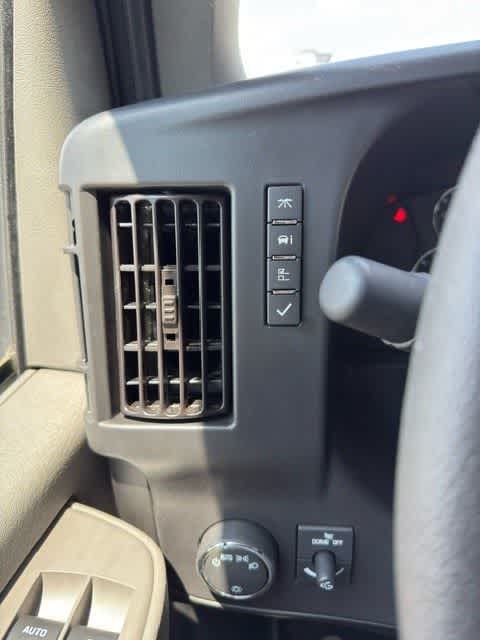 2025 GMC Savana Cutaway Work Van
