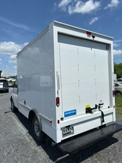 2025 GMC Savana Cutaway Work Van