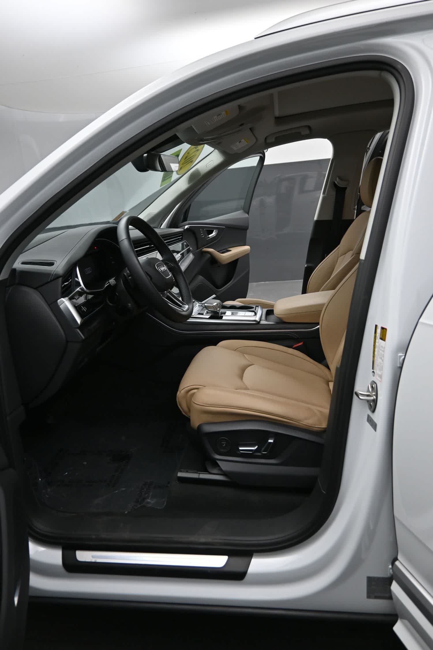 2025 Audi Q7 Prestige 55 TFSI quattro Tiptronic