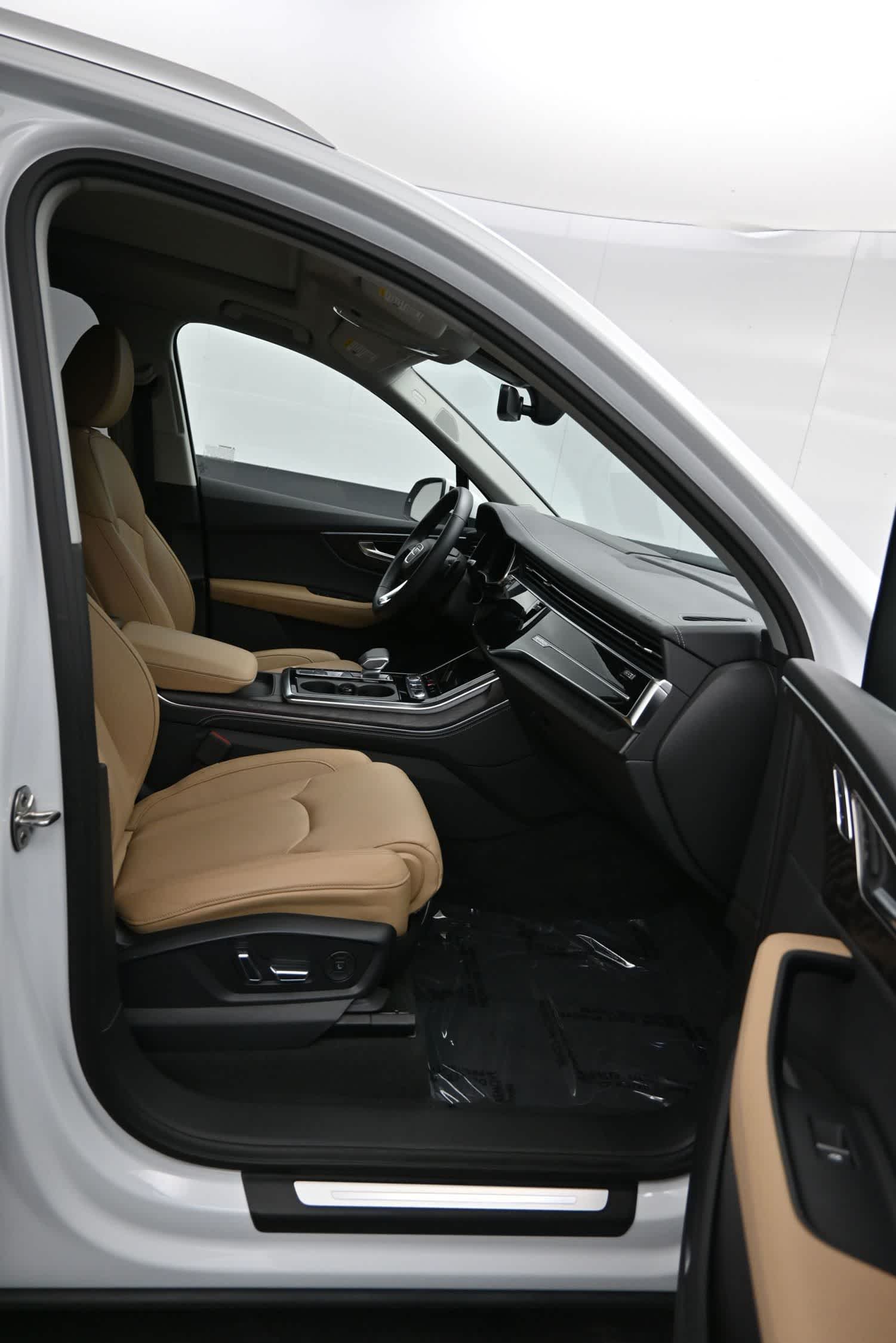 2025 Audi Q7 Prestige 55 TFSI quattro Tiptronic