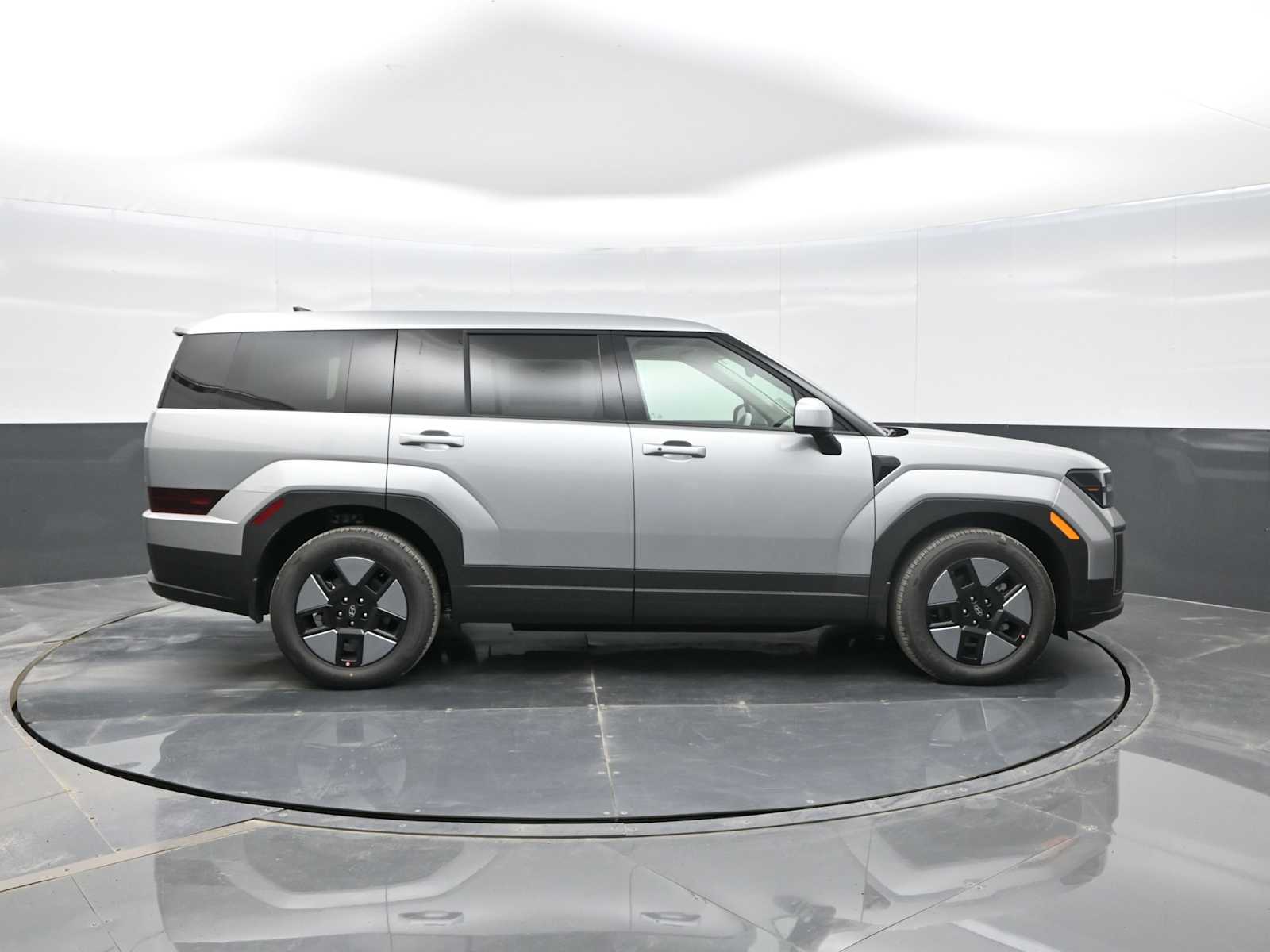 2026 Hyundai Santa Fe SE - Photo 9