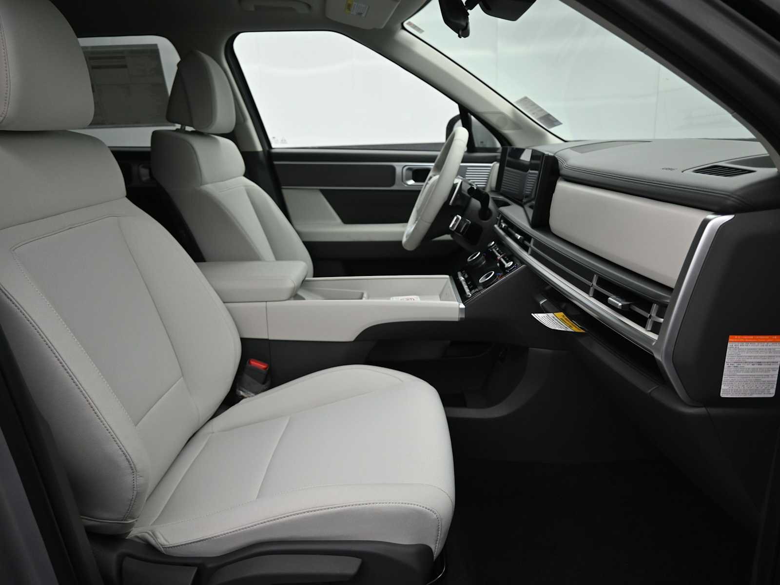 2026 Hyundai Santa Fe SE - Photo 11