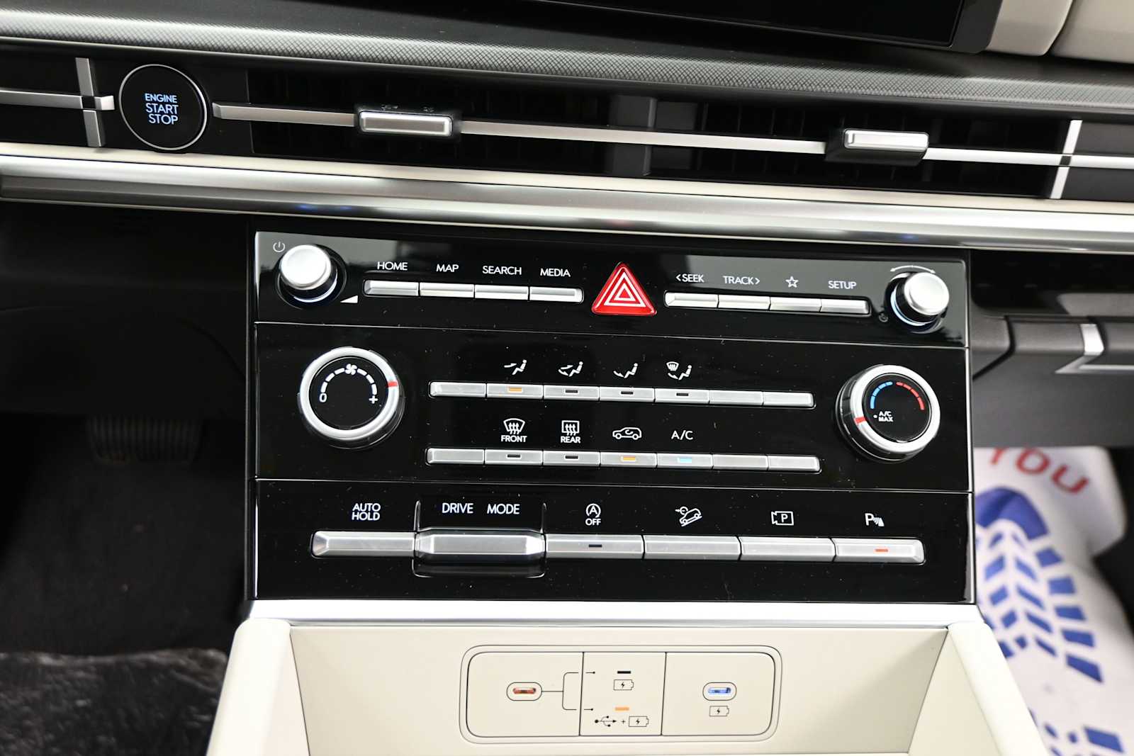2026 Hyundai Santa Fe SE