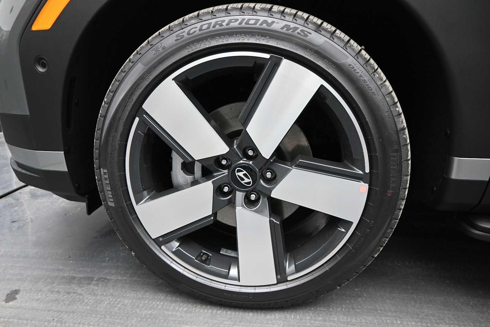 2027 Hyundai Santa Fe Limited 6P