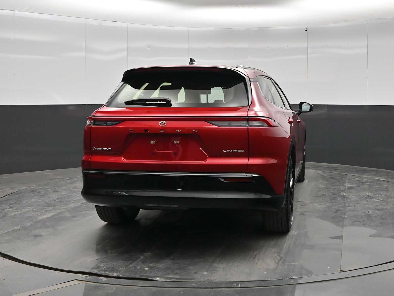2025 Toyota Crown Signia Limited