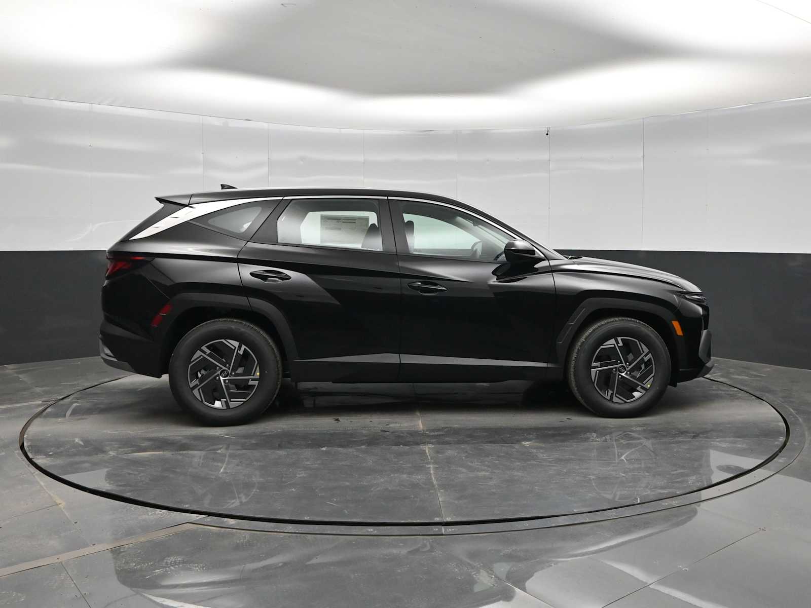 2026 Hyundai Tucson Hybrid SE
