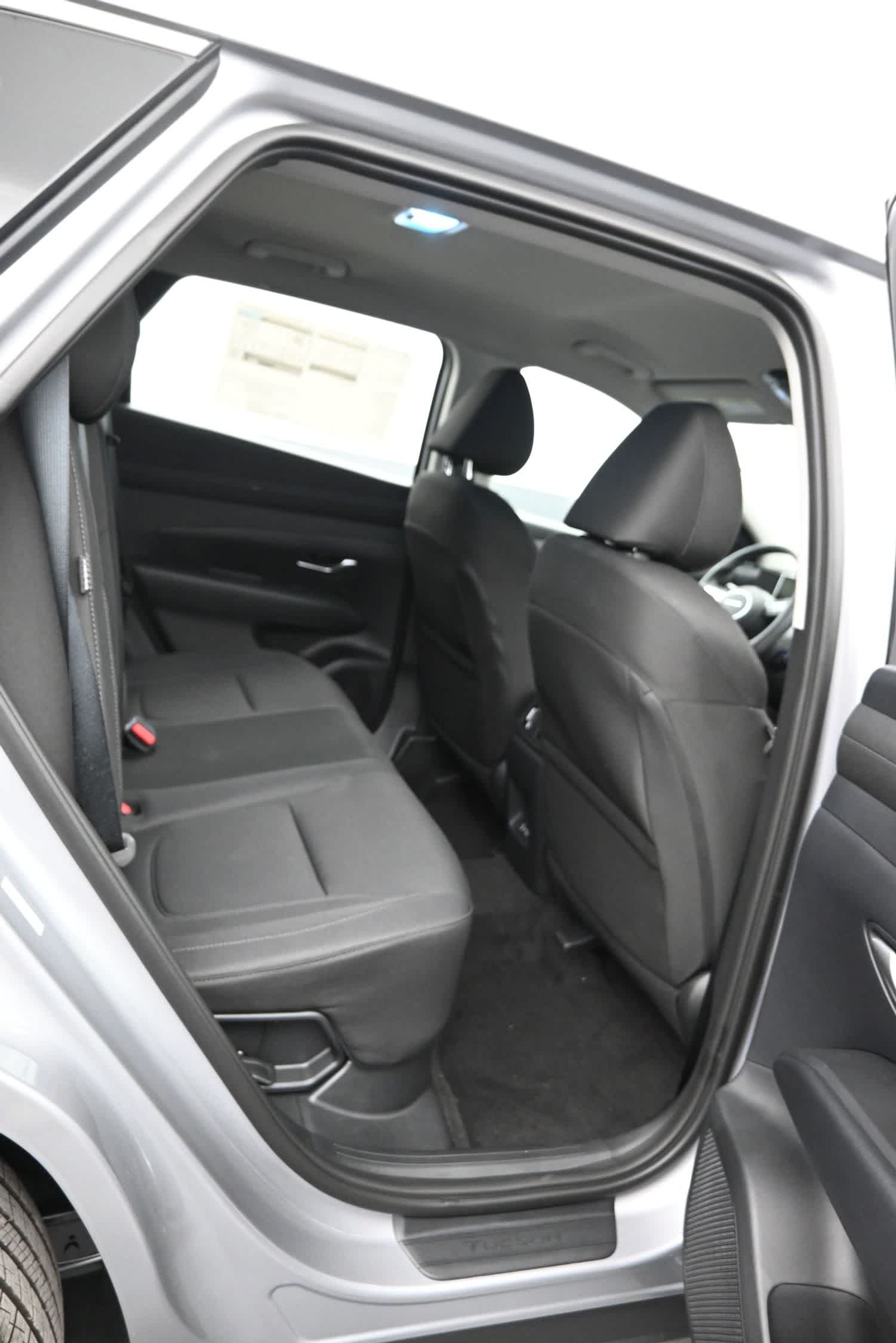 2026 Hyundai Tucson Hybrid Blue SE