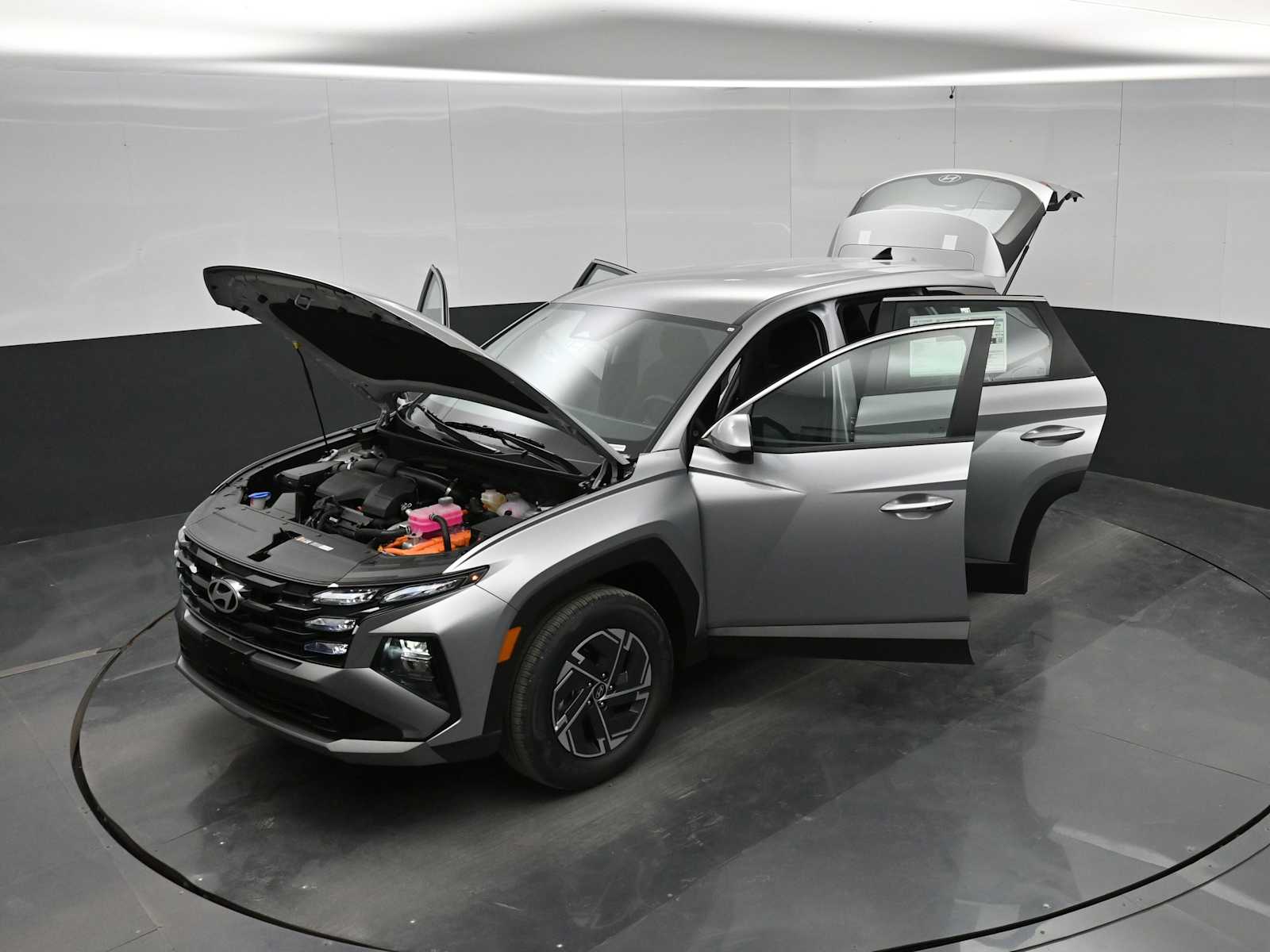 2026 Hyundai Tucson Hybrid Blue SE
