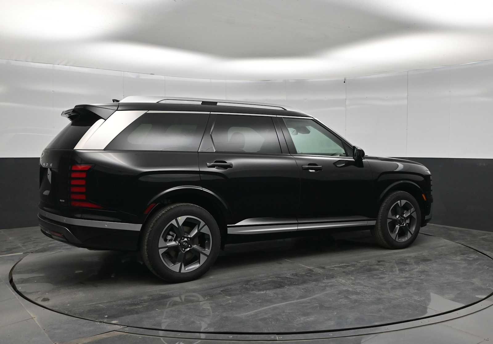 2027 Hyundai Palisade Limited 8P