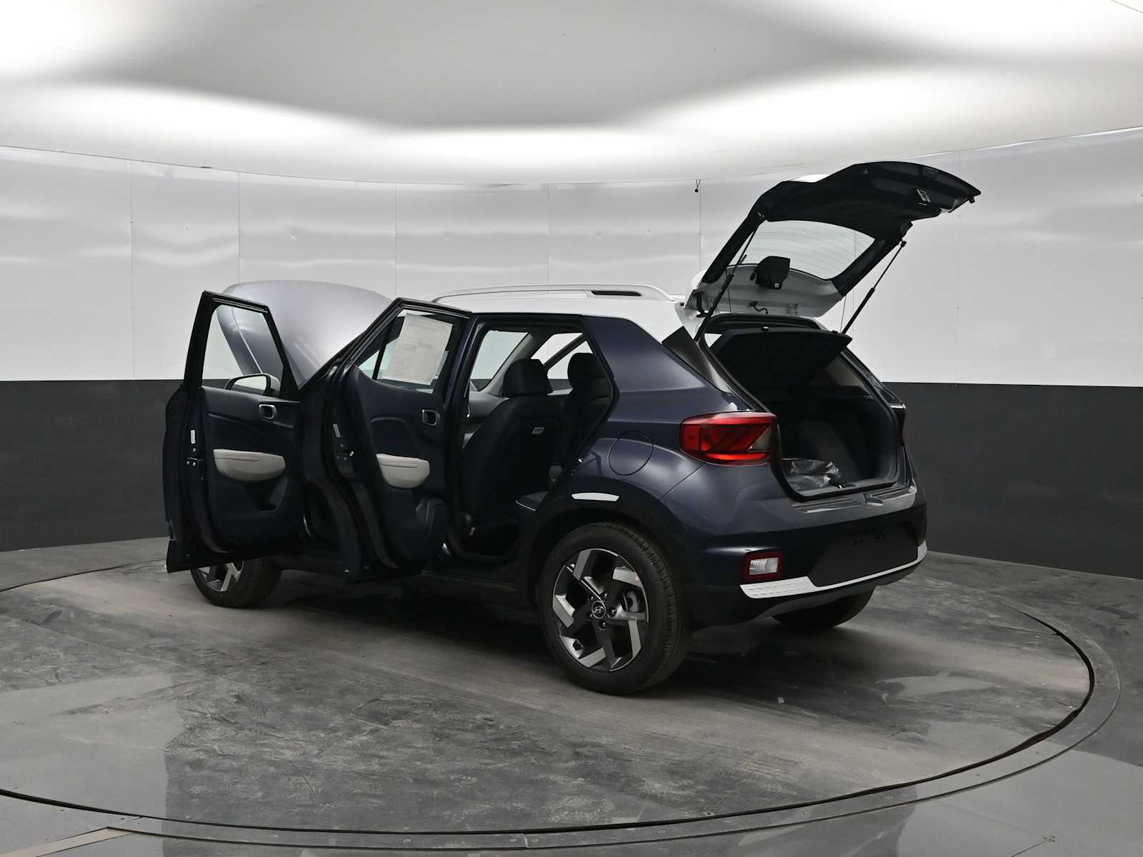 2026 Hyundai Venue SEL w/Two-Tone Roof
