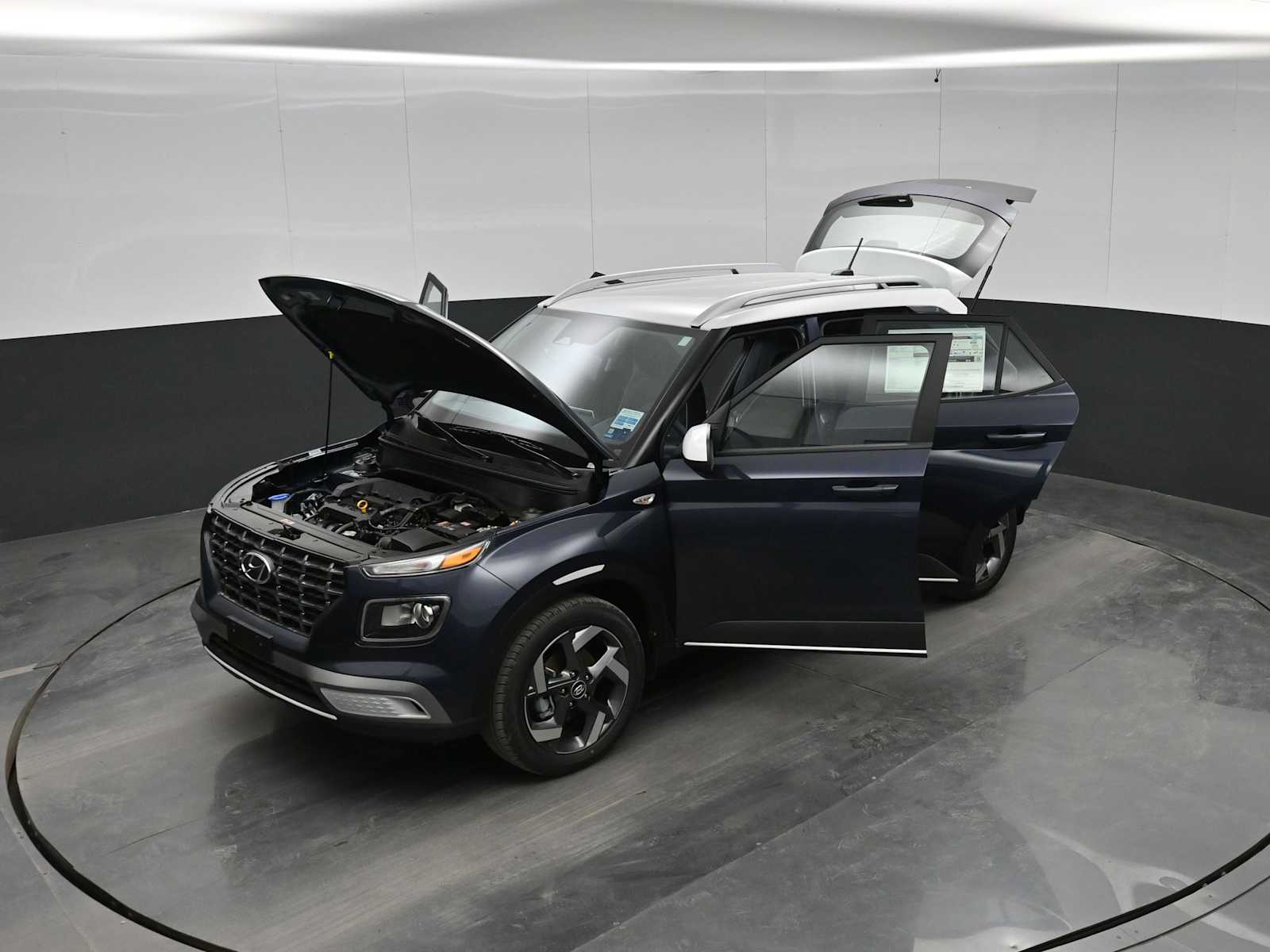 2026 Hyundai Venue SEL w/Two-Tone Roof