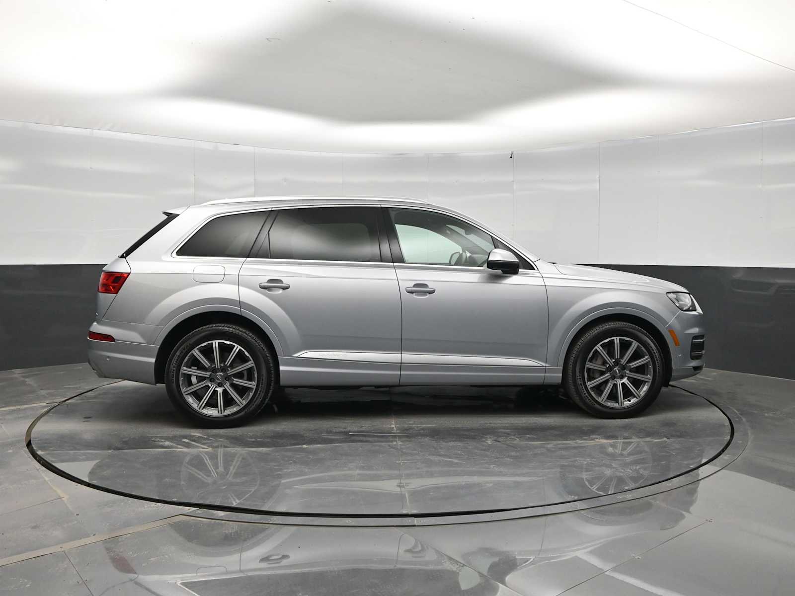 2019 Audi Q7 55 Premium