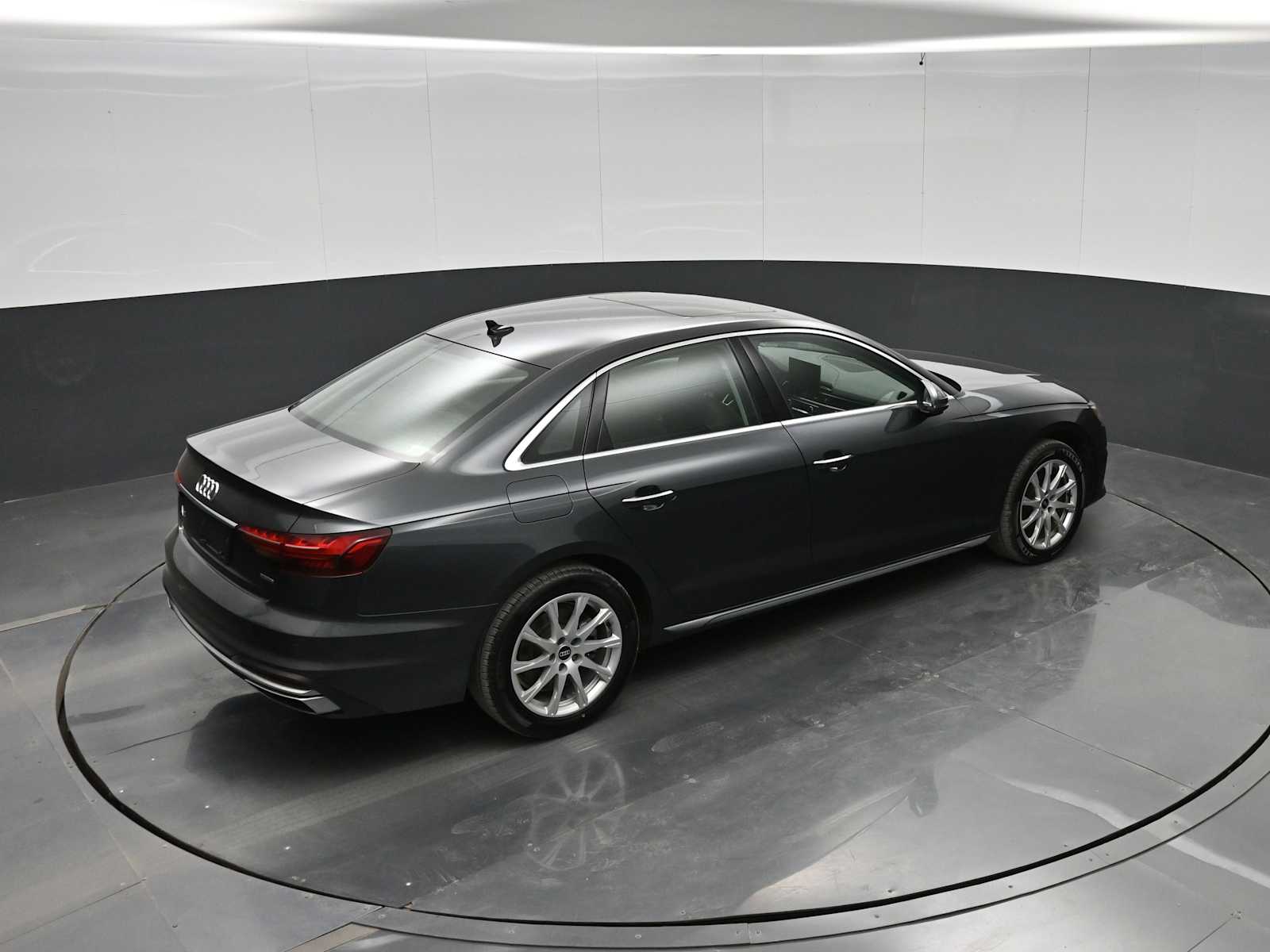 2021 Audi A4 Premium 40 TFSI quattro S tronic