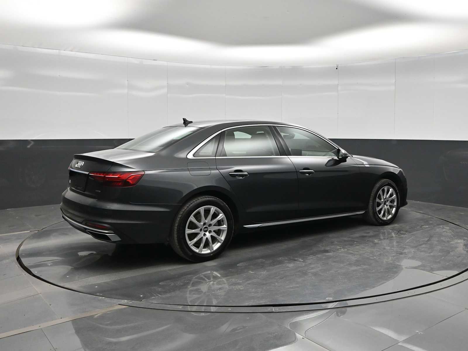 2021 Audi A4 Premium 40 TFSI quattro S tronic
