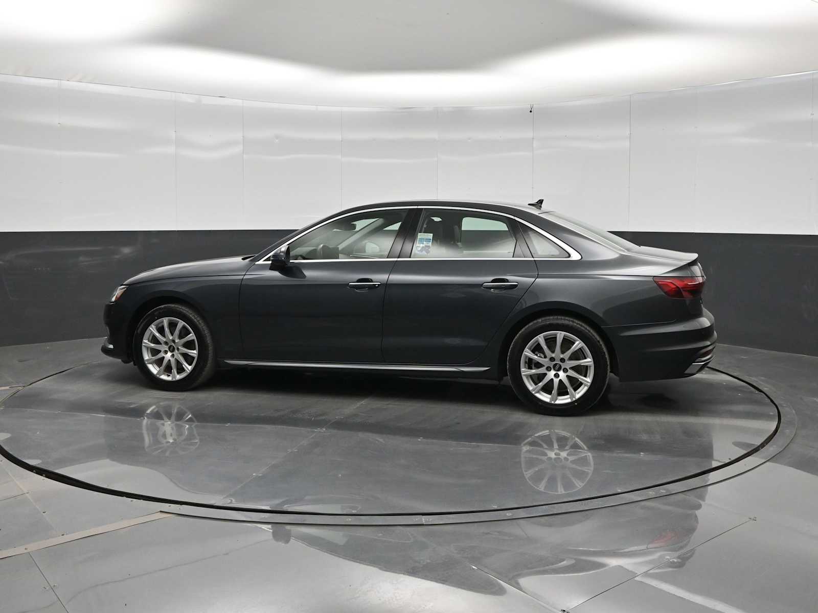 2021 Audi A4 Premium 40 TFSI quattro S tronic