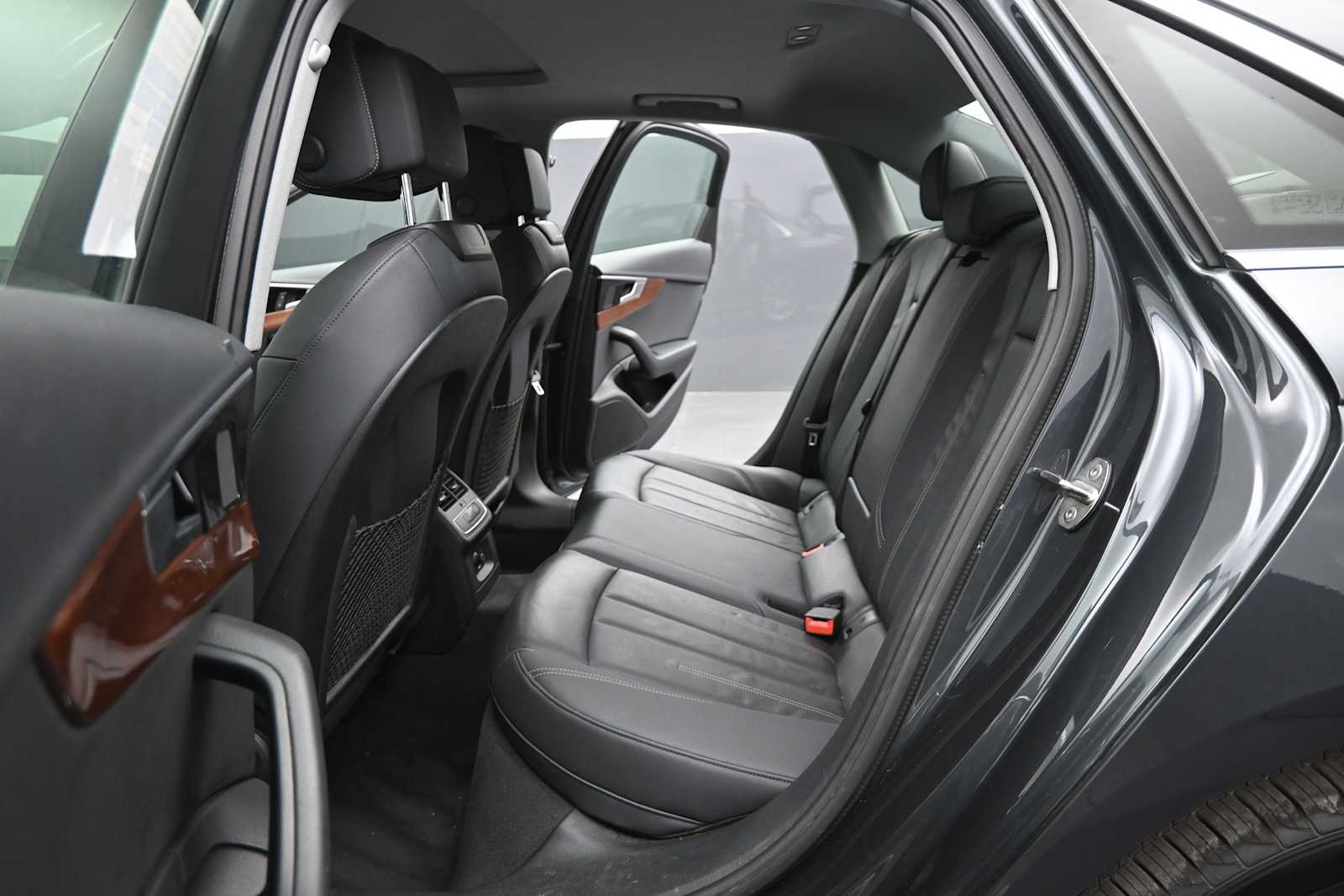 2021 Audi A4 Premium 40 TFSI quattro S tronic
