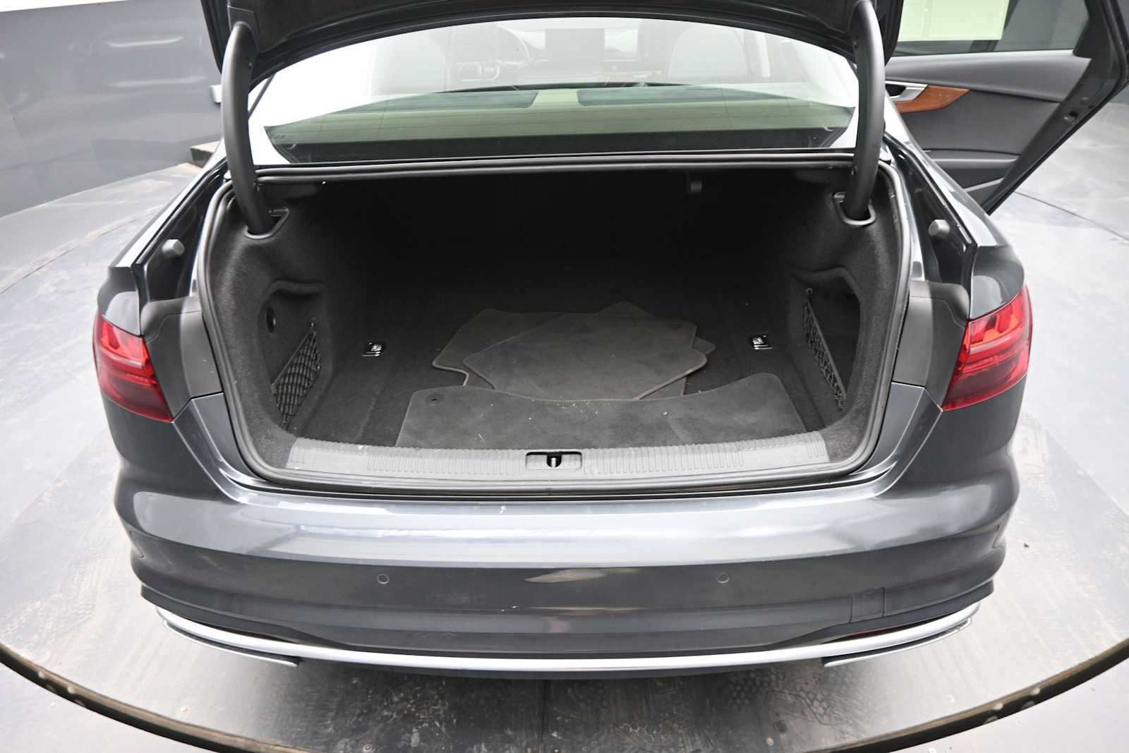 2021 Audi A4 Premium 40 TFSI quattro S tronic