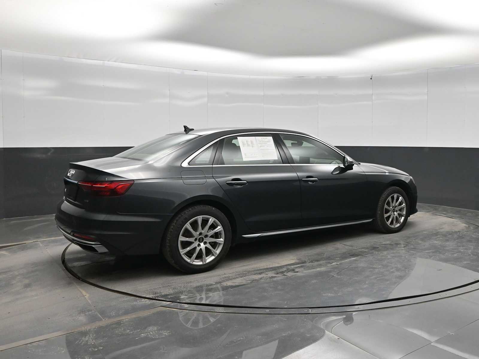 2021 Audi A4 Premium 40 TFSI quattro S tronic