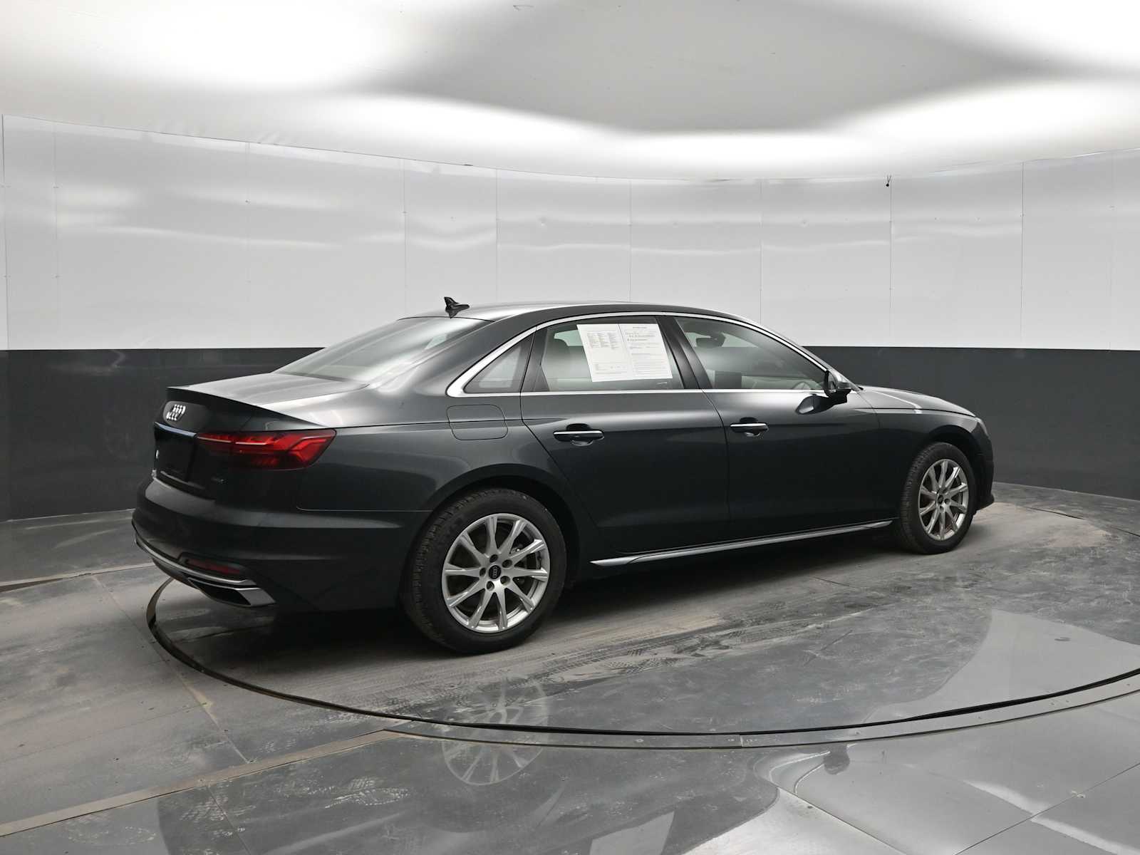 2021 Audi A4 Premium 40 TFSI quattro S tronic