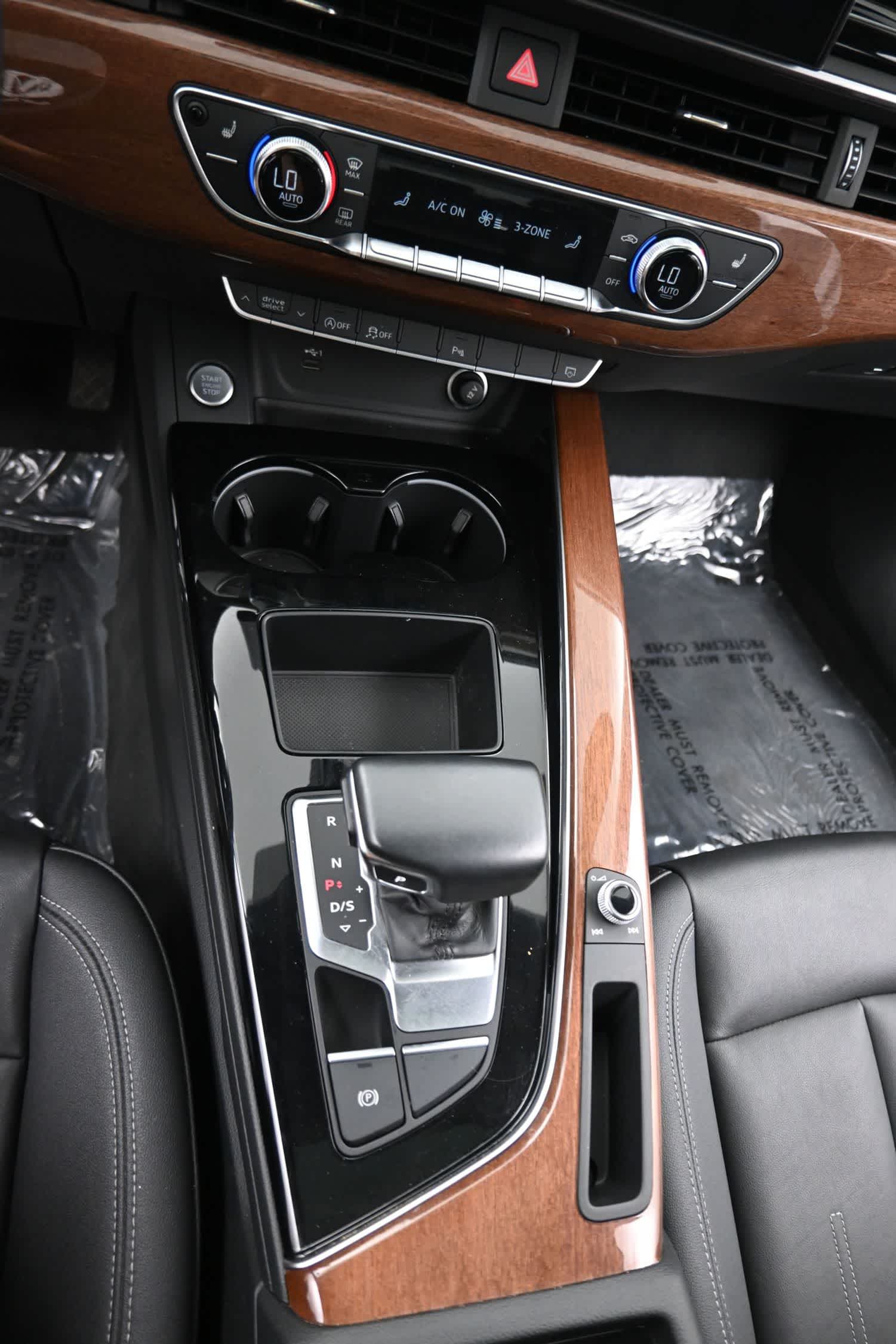 2021 Audi A4 Premium 40 TFSI quattro S tronic