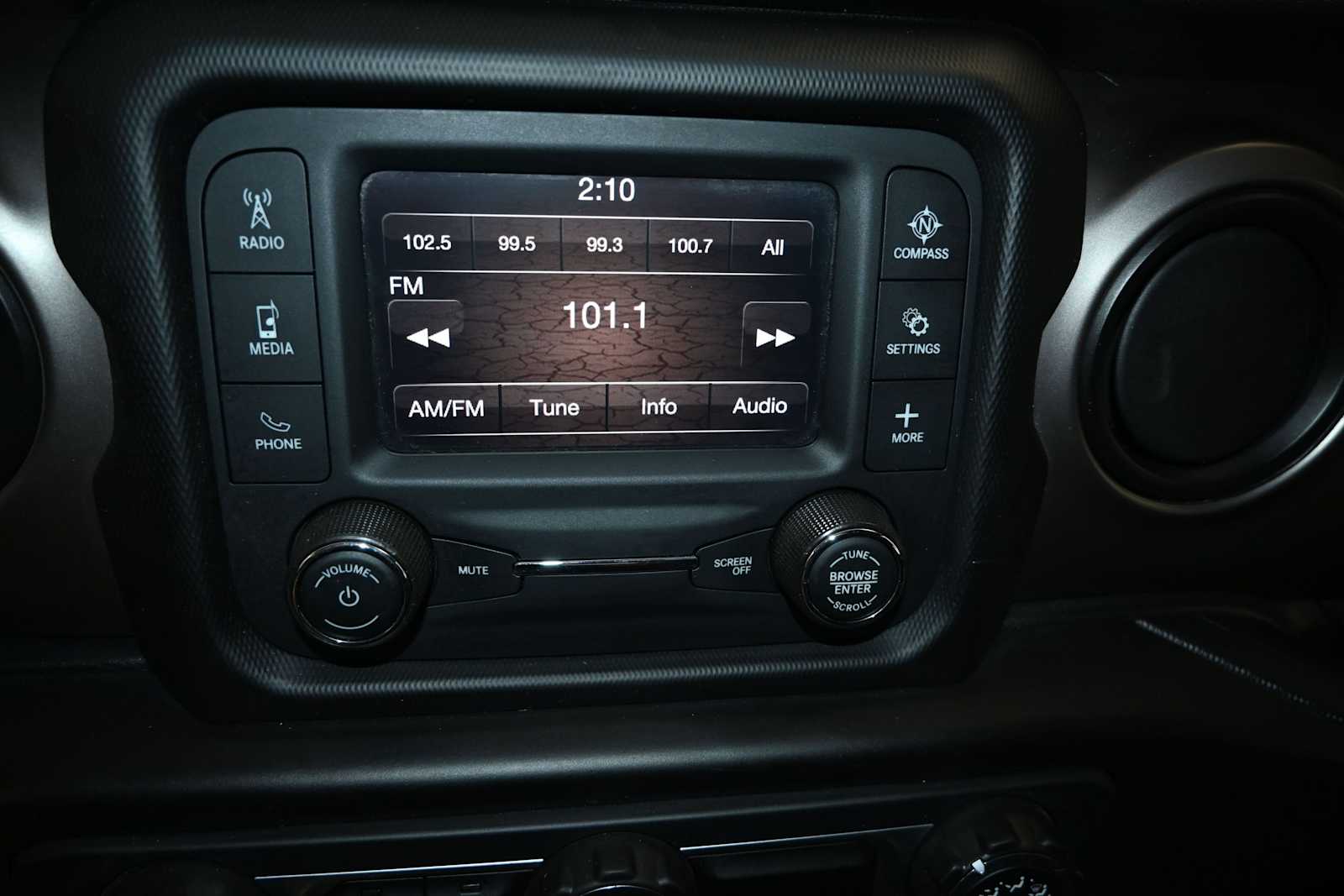 2020 Jeep Wrangler Sport