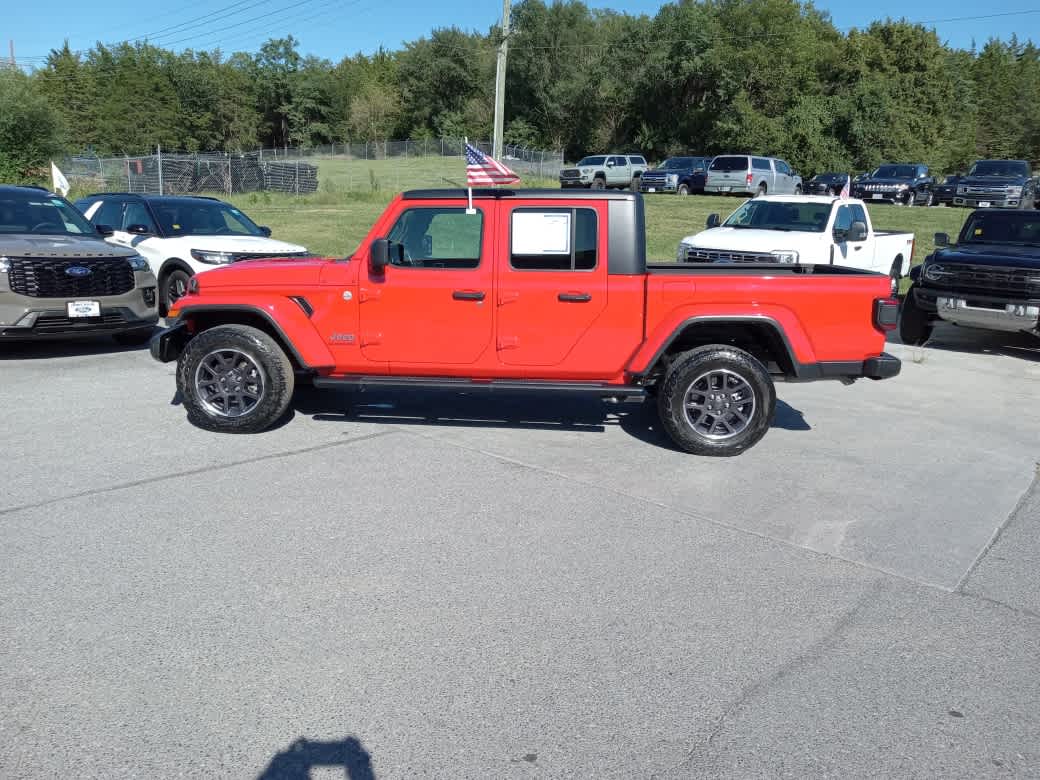 2022 Jeep Gladiator Overland