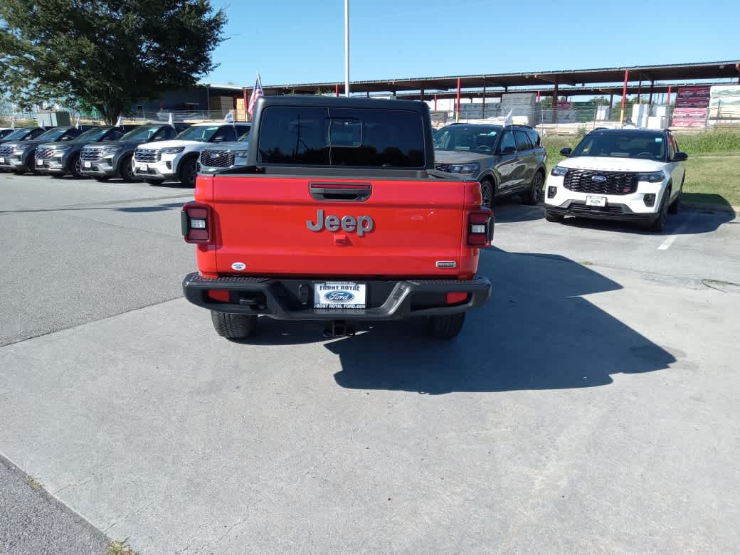2022 Jeep Gladiator Overland