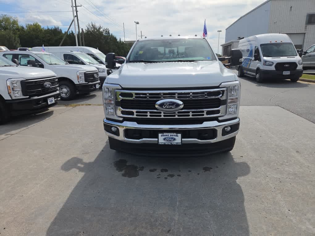 2026 Ford F-350 Chassis XL