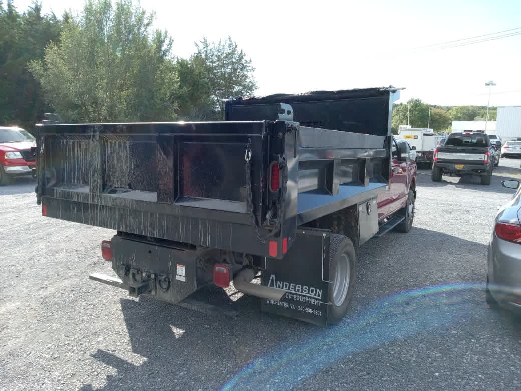 2025 Ford F-350 Chassis XLT