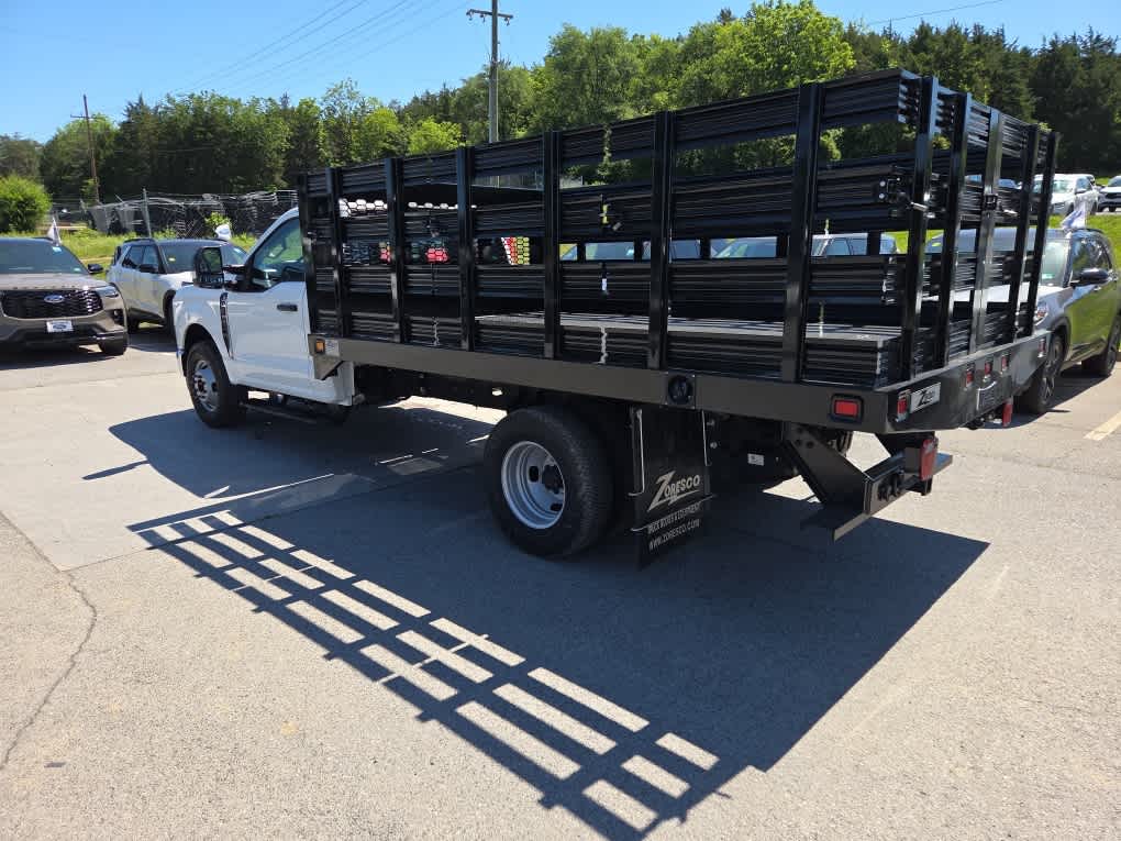 2025 Ford F-350 Chassis XL