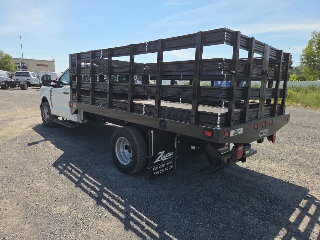 2025 Ford F-350 Chassis XL