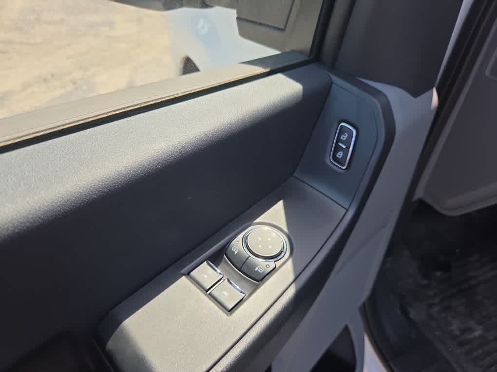2025 Ford F-350 Chassis XL