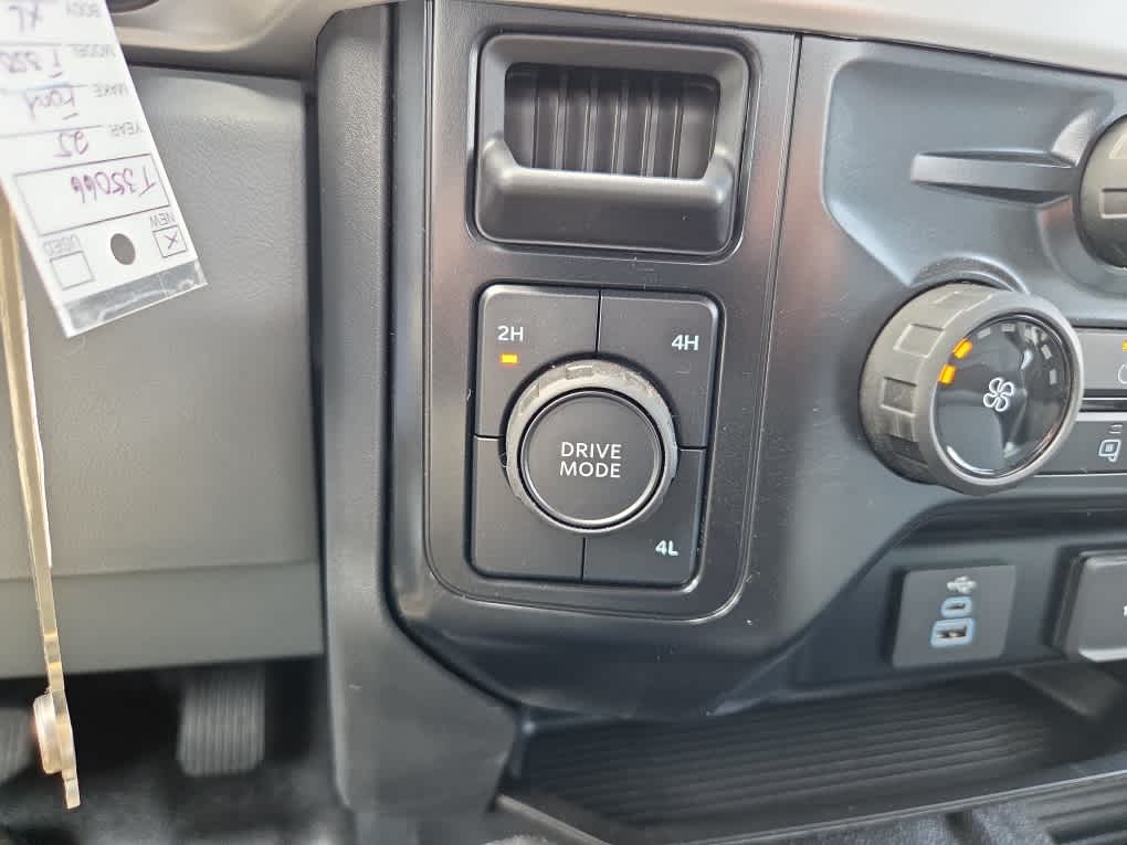 2025 Ford F-350 Chassis XL