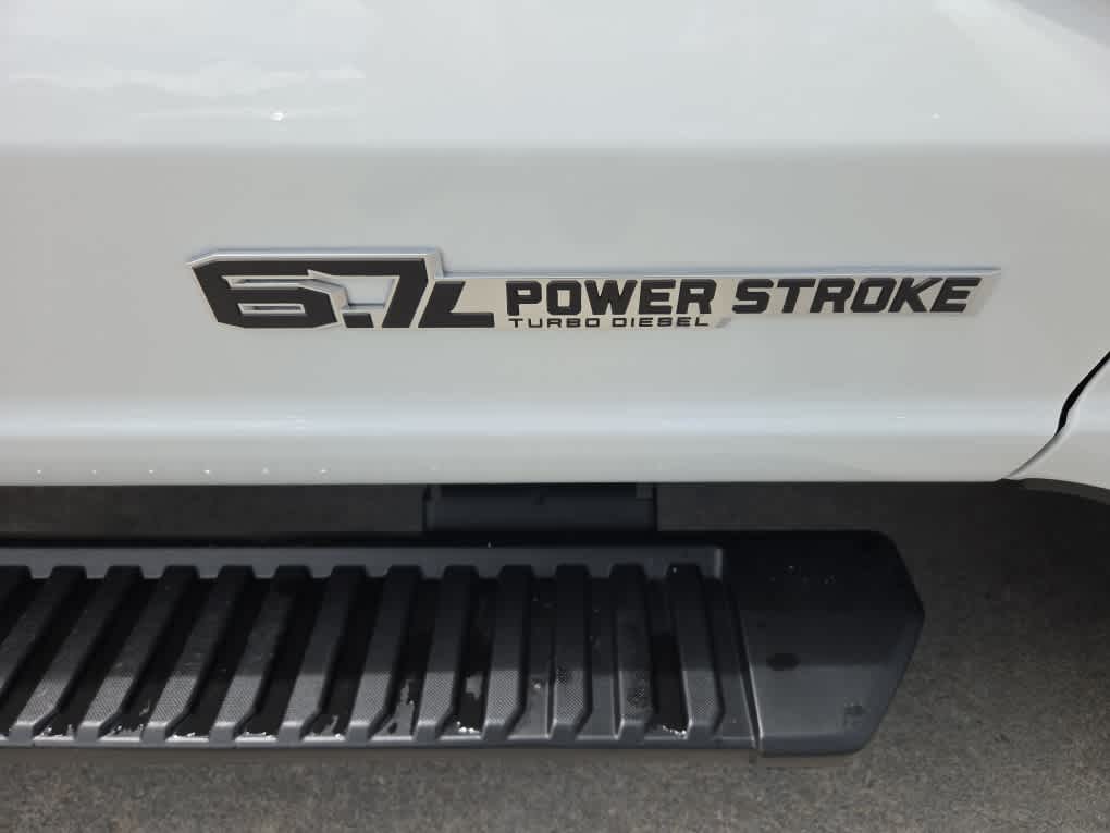 2025 Ford F-350 Chassis XL