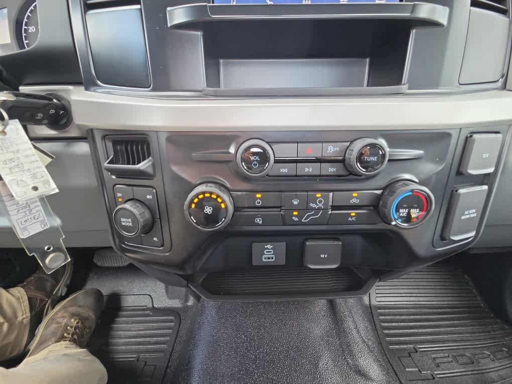 2025 Ford F-350 Chassis XL