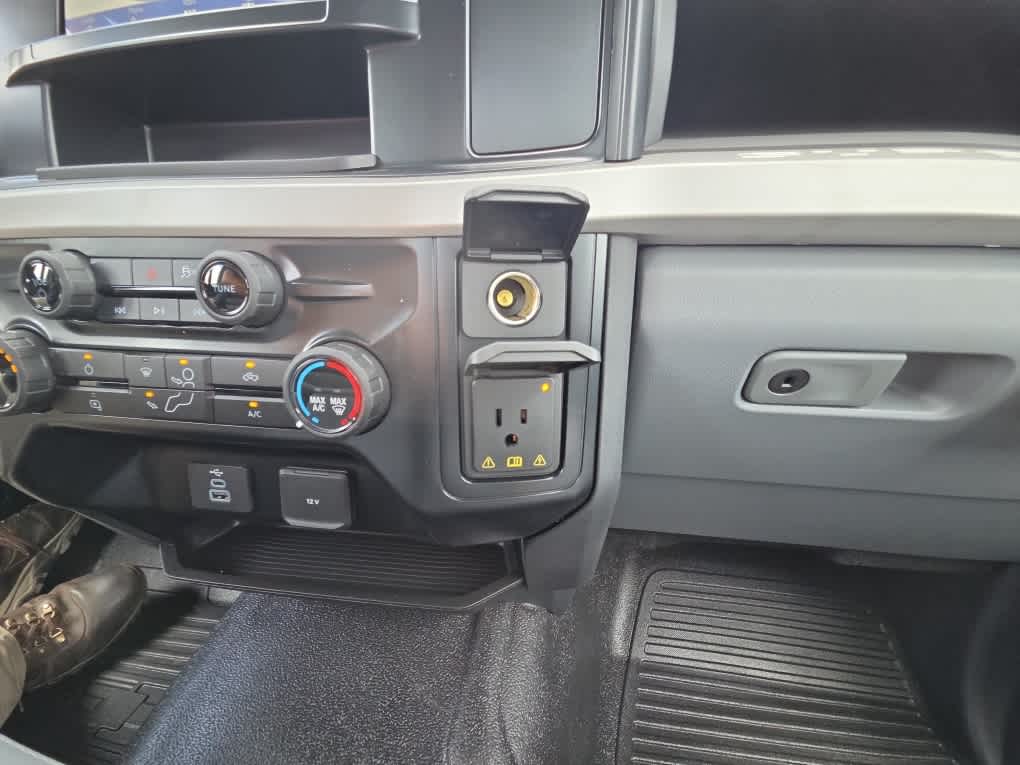 2025 Ford F-350 Chassis XL