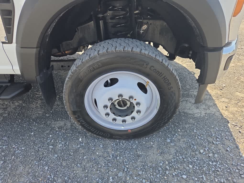 2025 Ford F-450 Chassis XL