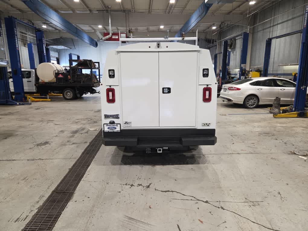 2026 Ford E-350 Cutaway 