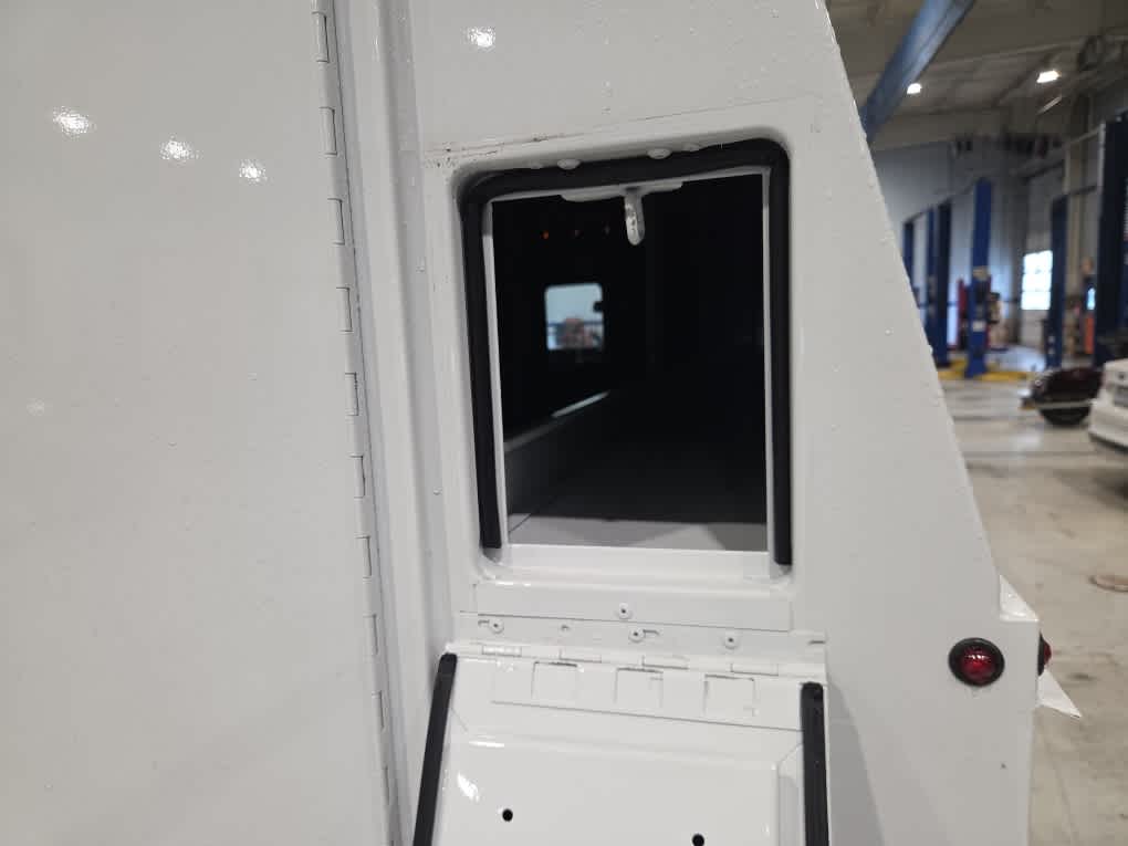 2026 Ford E-350 Cutaway 