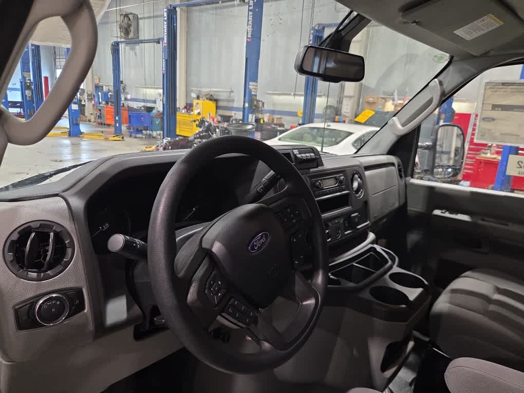 2026 Ford E-350 Cutaway 