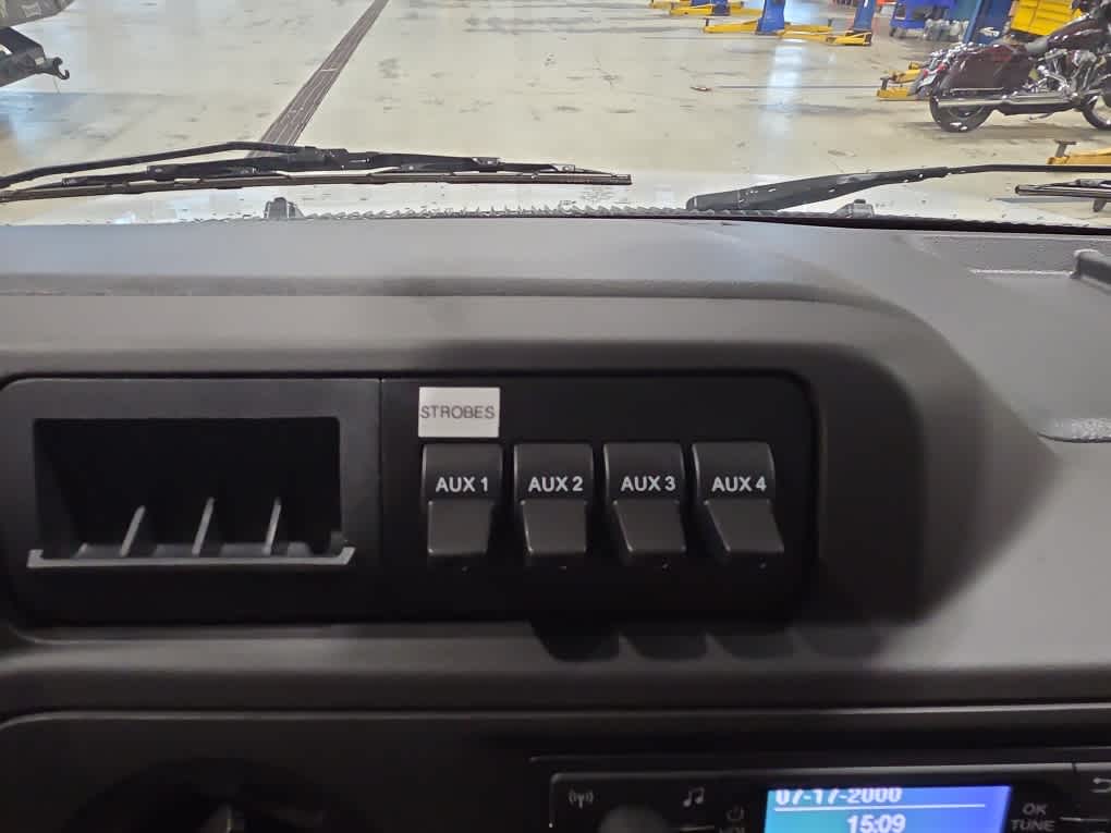 2026 Ford E-350 Cutaway 