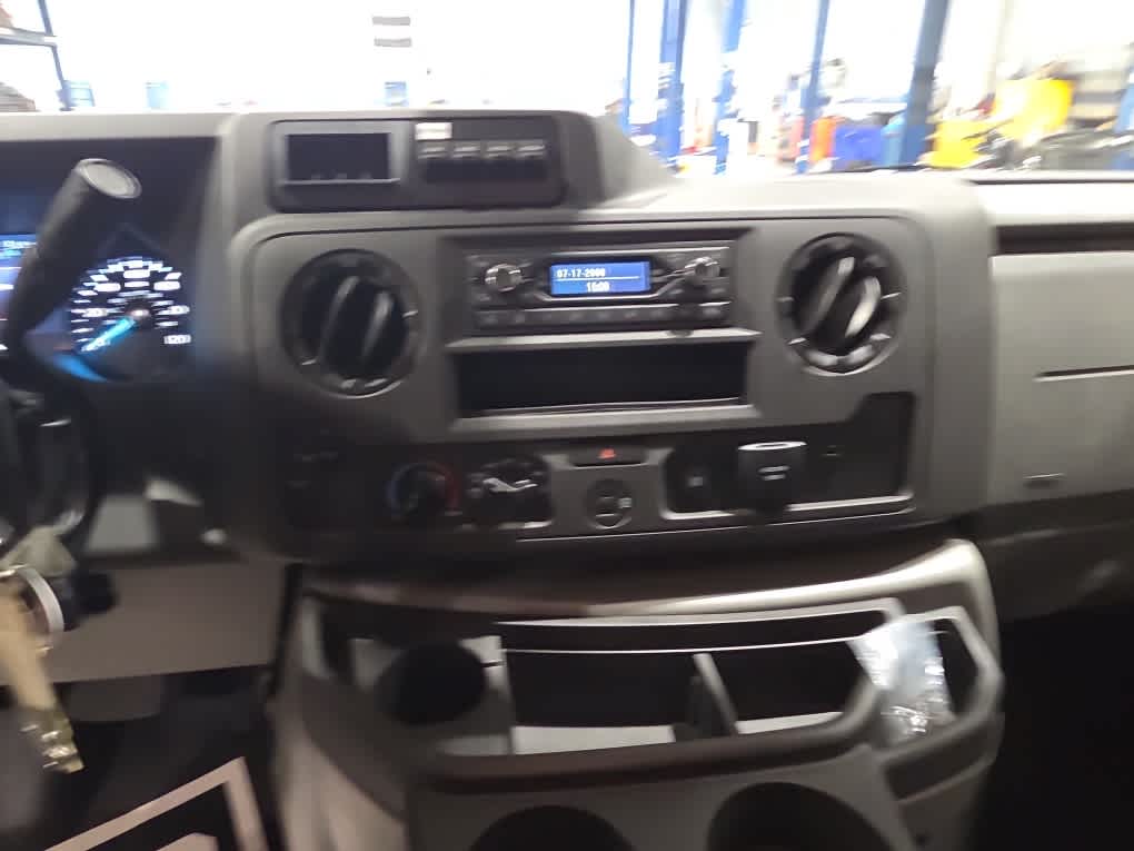 2026 Ford E-350 Cutaway 