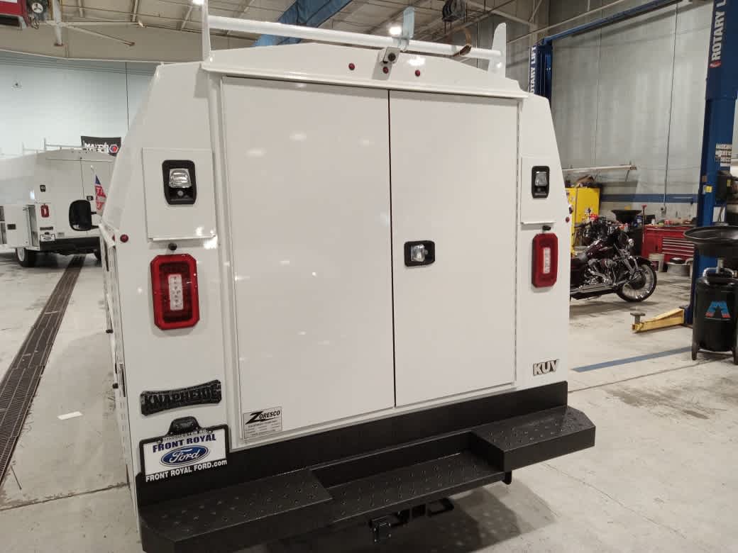 2026 Ford E-350 Cutaway 
