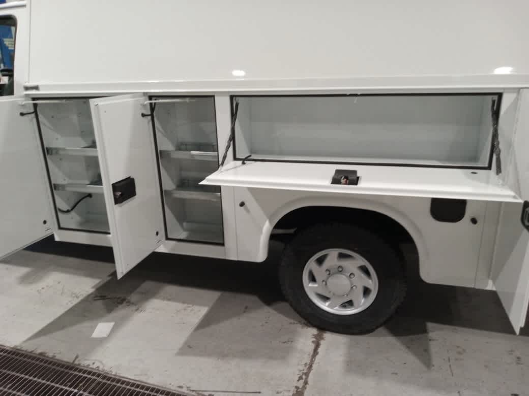 2026 Ford E-350 Cutaway 