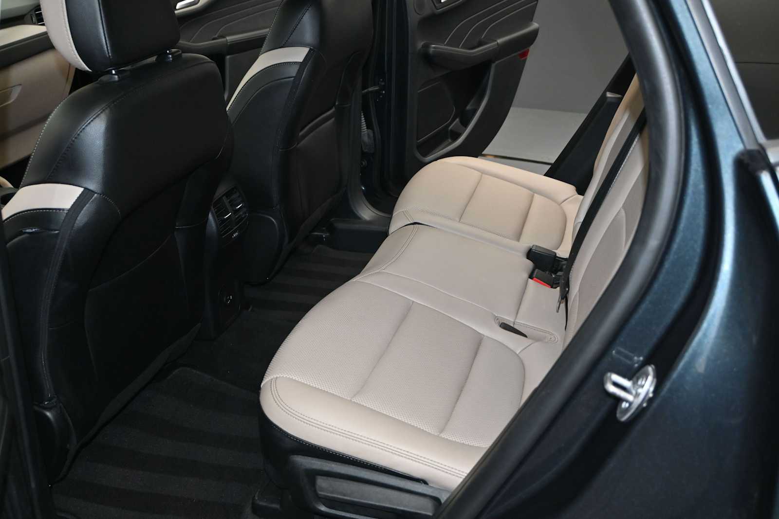 2022 Ford Escape SEL Hybrid